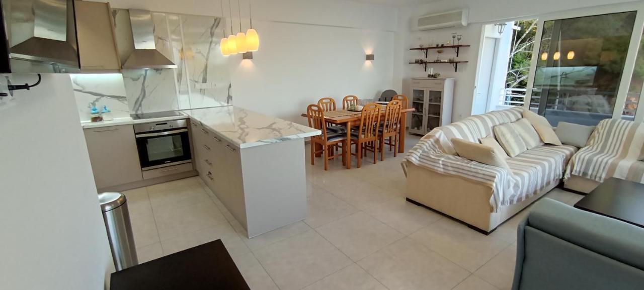 Atlas By Sea Apartment Loutraki  Eksteriør bilde